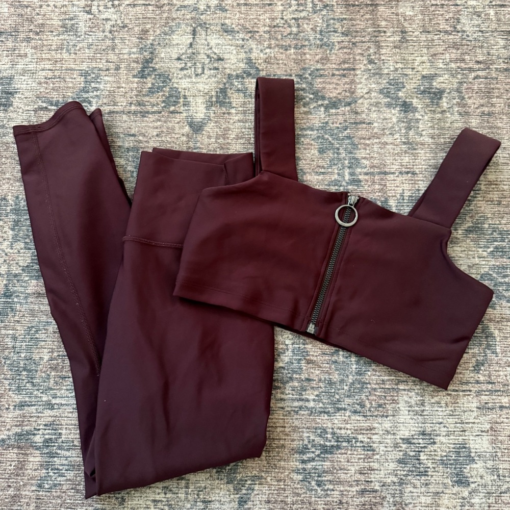 ALO Yoga Burgundy Leggings and bra Set